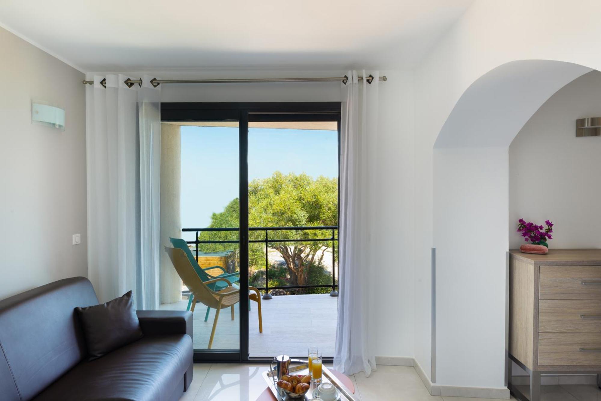 Hotel Les Roches Blanches 3*